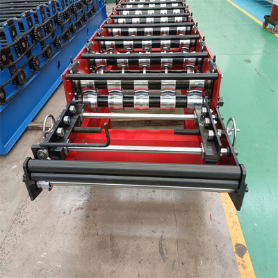 Trapezoide Blattrolle des Galvalume, welche die automatische Rippenrolle der Maschine bildet Maschine bildet
