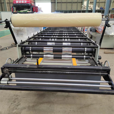 Metalldach-Platten-Rolle, die Maschine PLC-Steuerfilm 0.3-0.8mm bildet