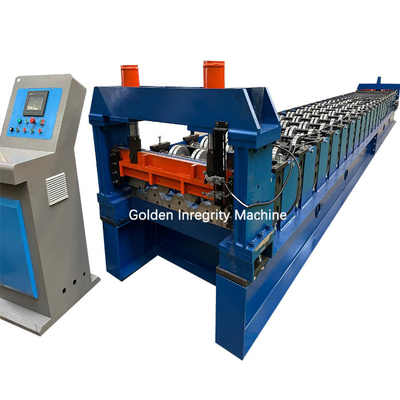 DIE BODEN-PLATTFORM-ROLLENformung BEARBEITEN DIE METALLplattform-ROLLE MASCHINELL, DIE MASCHINE BILDET