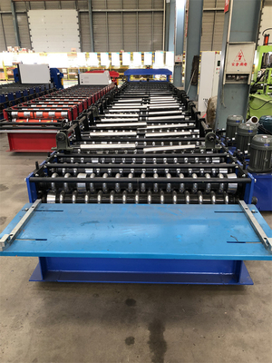 HochgeschwindigkeitsdachWand-Wellblechrolle, die Maschine für errichtendes Dach bildet