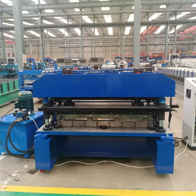 Metallfarbgalvanisierte trapezoide Dach-Platten-Stahlrolle, die Maschine für Wand bildet