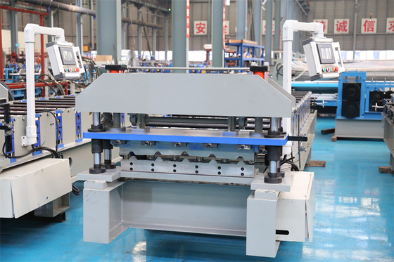Farbe malte vor die Stahl5 Rib Type Metal Ibr Wall das Dach-Platten-Rolle, die Maschinen-Fabrikpreis bildet
