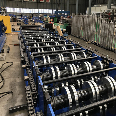 Boden 5kw Decking-Rolle, die Deckungs-das Metall der Maschinen-10-15m/min bildet Maschine bildet