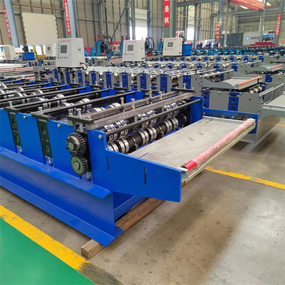 Fertigen Sie die Boden-Plattform-Rolle besonders an, die Maschine hydraulische scherende 0.8mm-1.5mm bildet