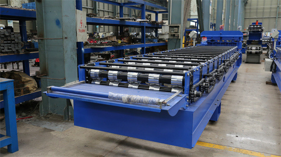 Farbstahl-Metall glasierte Fliesen-Blätter rollen die Formung, Maschine für 0.3mm-0.8mm Dach-Platte herstellend