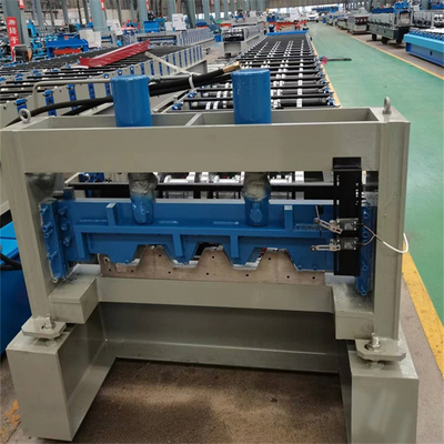 Farbstahlboden Decking-Rolle, die Stärke der Maschinen-0.8-1.5mm bildet