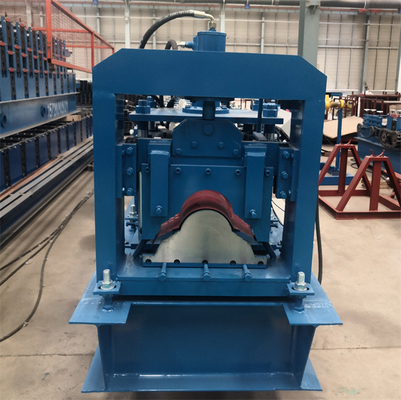 Glasig-glänzendes Dach Ridge Cap Roll Forming Machine galvanisierte Metallfarbstahl