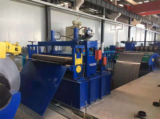 Galvanisierte Farbaufschlitzende Stahllinie Maschine 180KW vollautomatisch