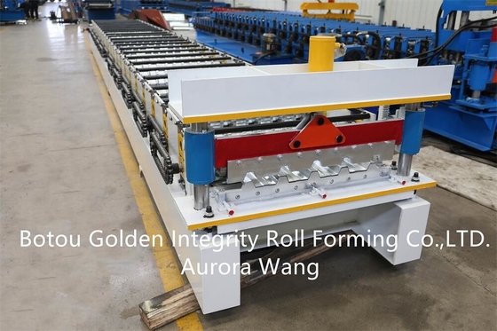 Die Hochgeschwindigkeitsdach-Platten-Rolle, die Maschine bildet, galvanisierte Stahl
