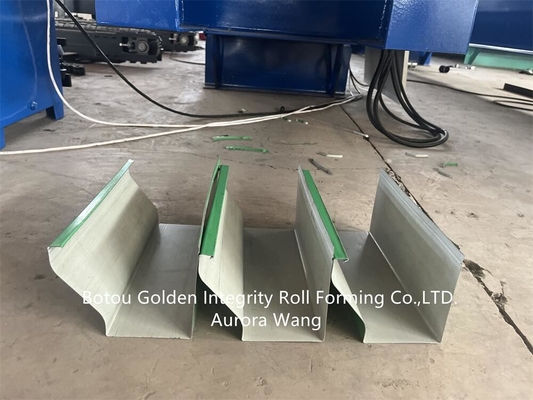 Nahtlose Downspout-Rolle JCX-Dach-Ridge Cap Roll Forming Machines, die Maschine bildet