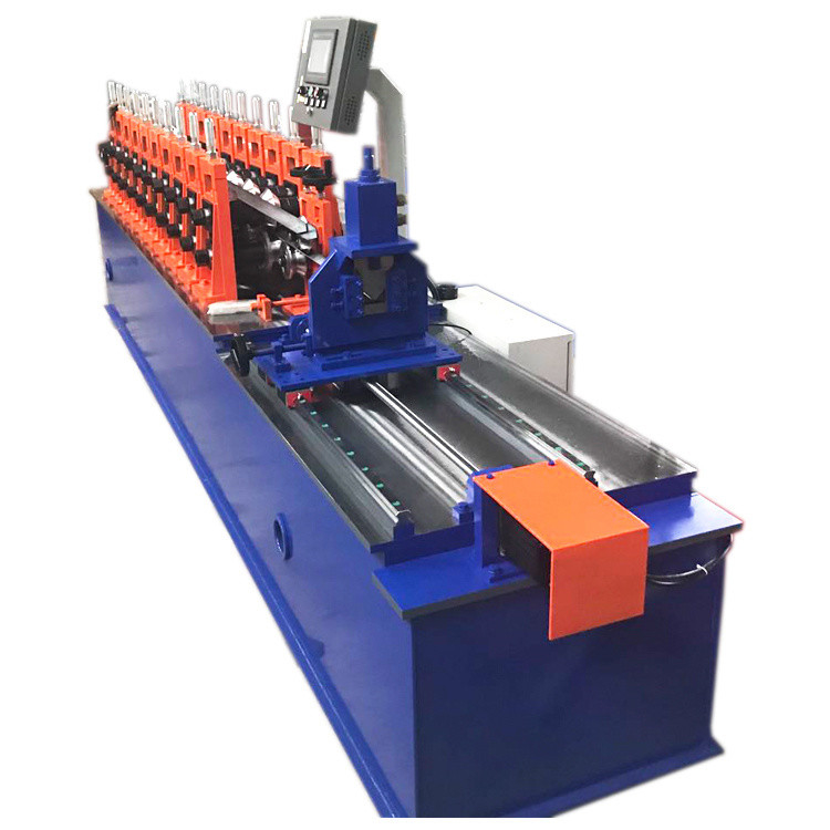 Metall- GI C U formen hellen Stahl-Keel Stud And Track Roll, der Maschinen-Linie bildet