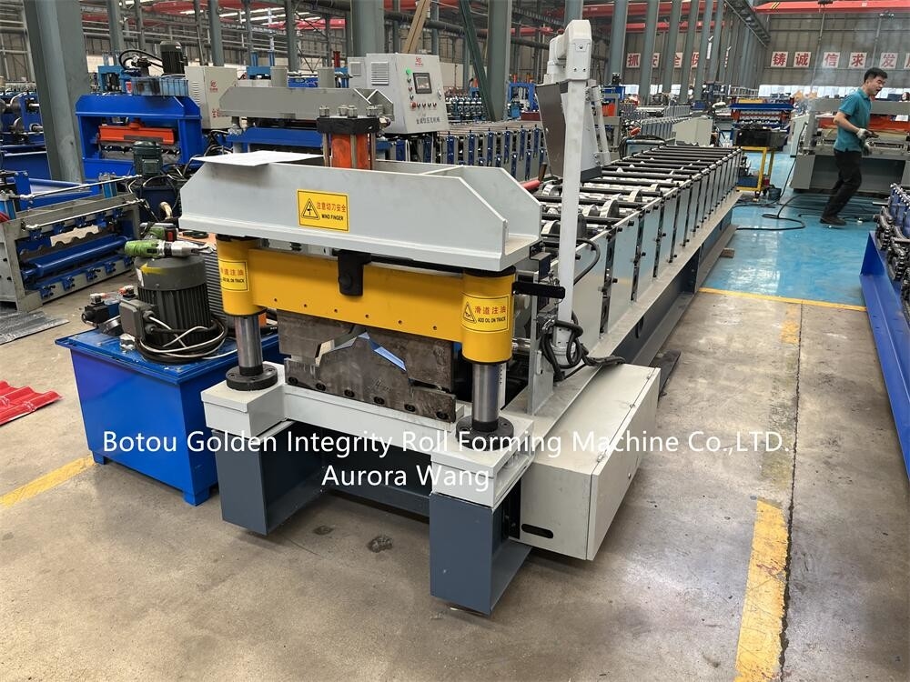 Gute Qualitäts-Metalldach-Ridge Capping Roll Forming Machine-Dach Ridge Cover Tile Making Machine